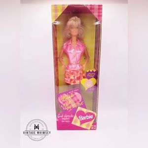 Vintage make a valentine Barbie - 1998